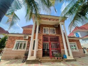 4-Bedroom Penthouse Duplex with 2 Attached Boys’ Quarters